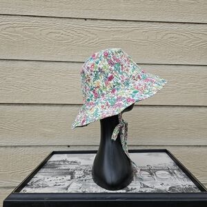 J. Crew Liberty London canvas bucket hat with ties in White Multi M/L